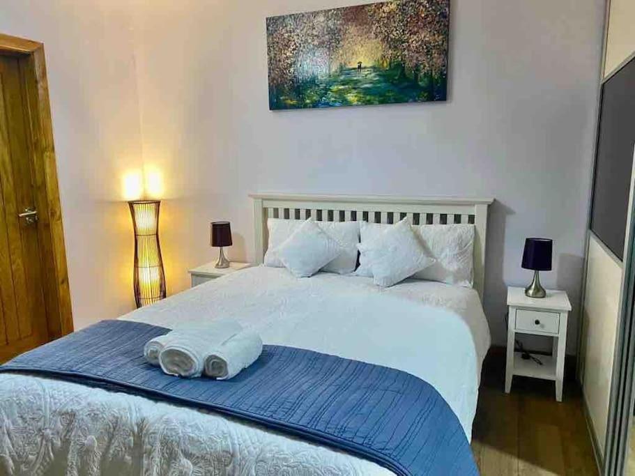 Lovely 1 Bed Studio Apartment With Free Parking 옥스퍼드 외부 사진